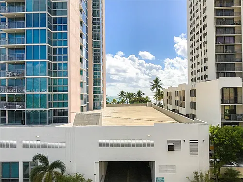 2642 Collins Ave #406 Photo 1