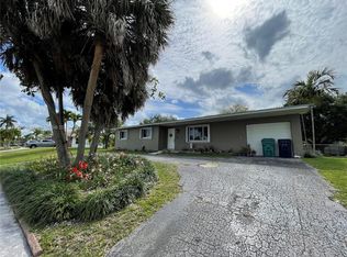 27684 SW 163rd Ct, Homestead, FL 33031