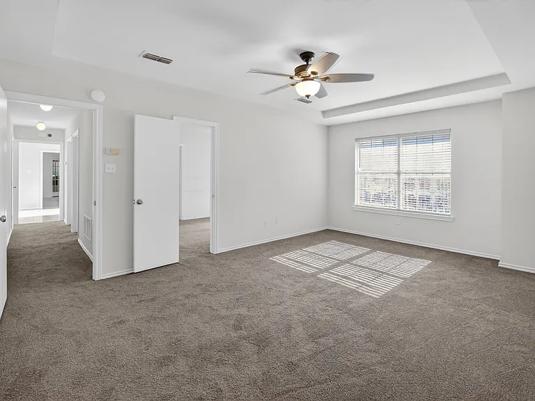 1009 McCoy Dr — Photo 12