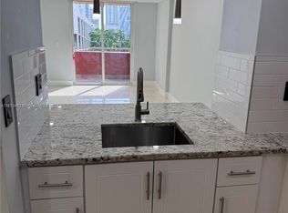 501 SW 1st St APT 509, Miami, FL 33130