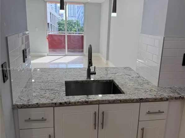 501 SW 1st St APT 509, Miami, FL 33130