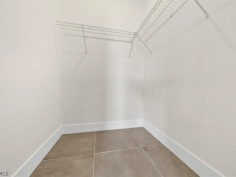 1012 Gerald Ave — Photo 22