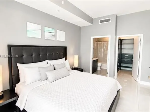 7930 East Dr, Miami Beach, FL