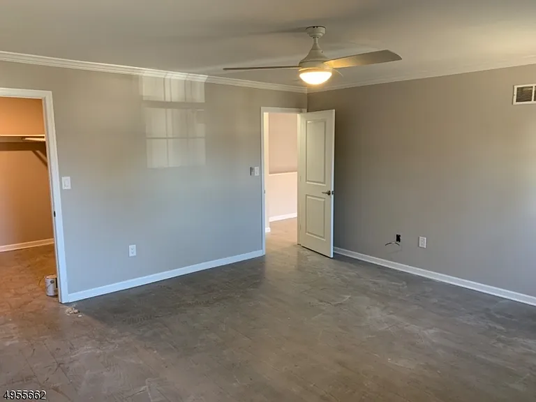 114 Brandywyne Dr — Photo 12