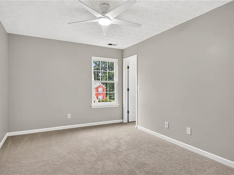 4554 Darrowby Dr — Photo 26