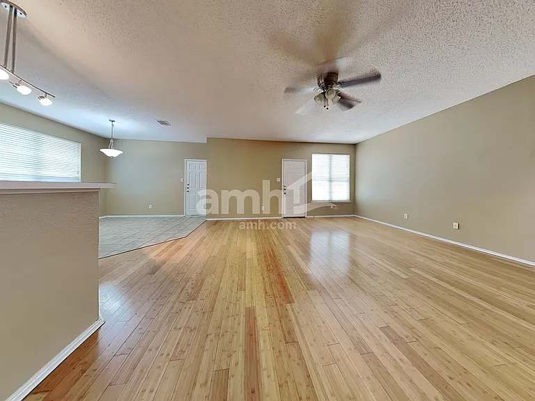 2821 Bentridge Dr — Photo 13