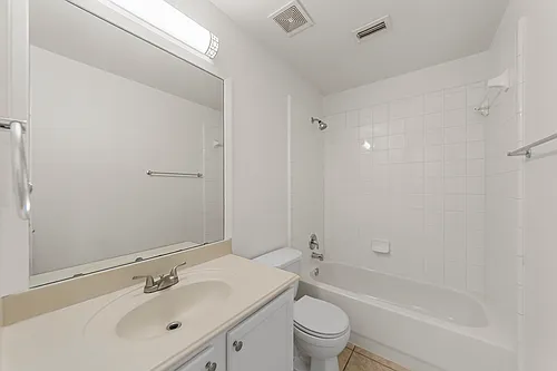 3004 Sweetleaf Dr Photo 1