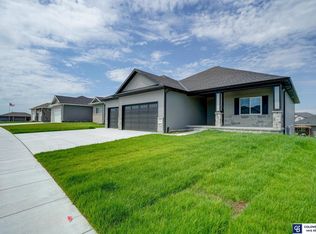 1033 Annabel Ave, Hickman, NE 68372