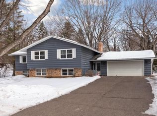 5523 Lakeland Rd, Minnetonka, MN 55345