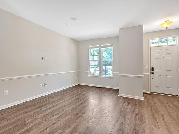 5th image of 8443 Clear Spring Dr