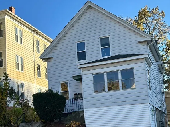 128 Endicott St, Worcester, MA 01610