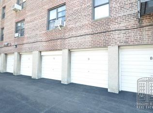 5205 39th Rd APT 1A, Flushing, NY 11377