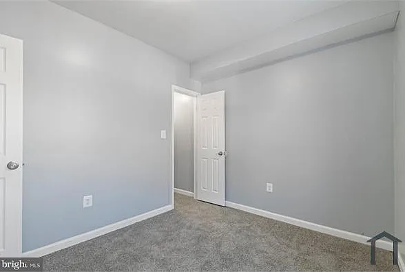 3 bed, 850 sqft, $3,000 — Photo 4