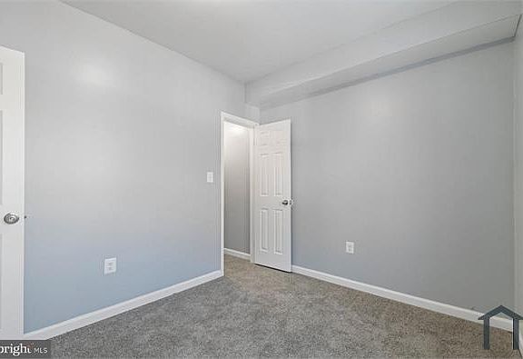 4th image of 1643 V St SE APT 2