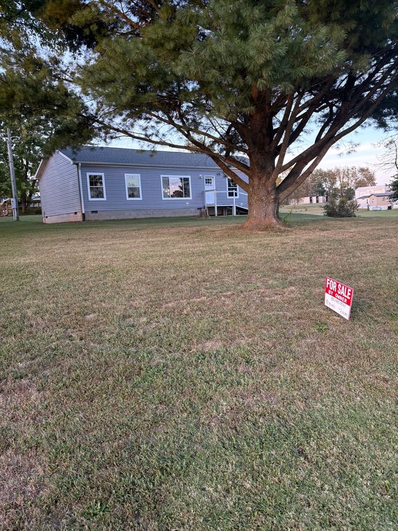 9338 Tunnelton Rd - Property Image