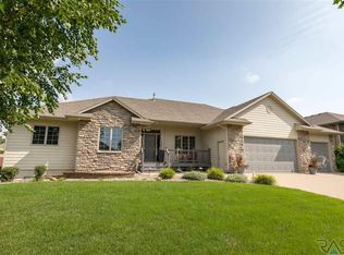 1500 W Laquinta St, Sioux Falls, SD 57108