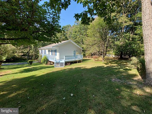 3rd image of 205 Old Hickory Ln