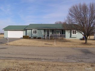 205 Evans St, Ellsworth, KS 67439