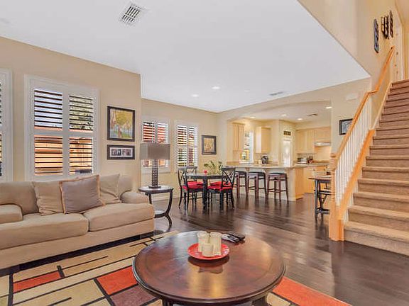 3rd image of 7916 Collins Isle Ln