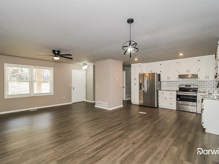 6260 Sherrian St — Photo 5