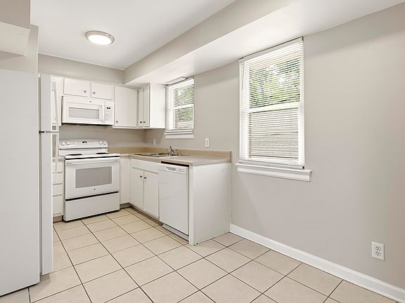 4th image of 2107 Rondo St APT 201