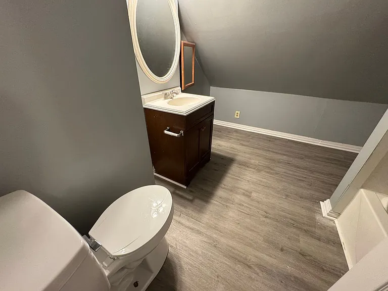 802 Iowa St — Photo 21