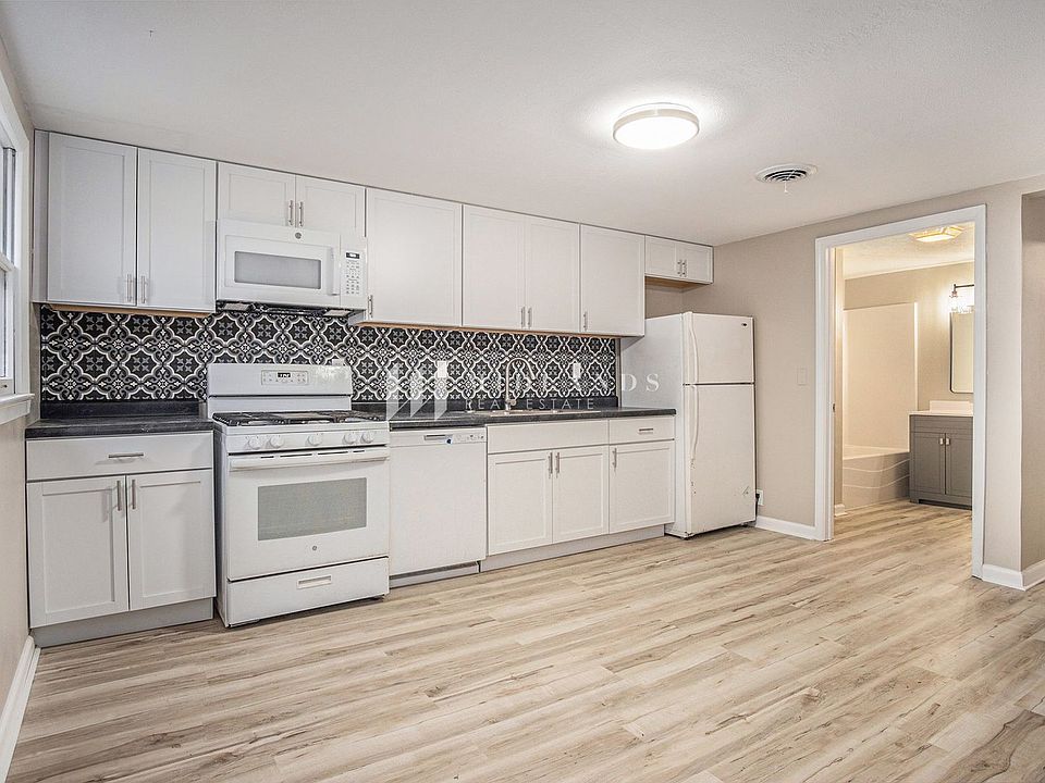 1st image of 1323 Avenue A