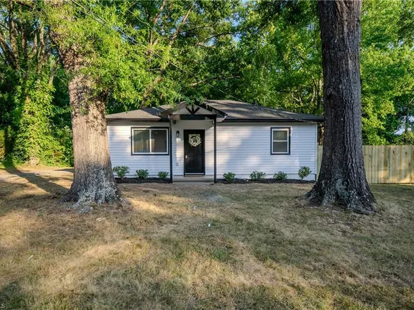 4502 Summit Ave, Greensboro, NC 27405
