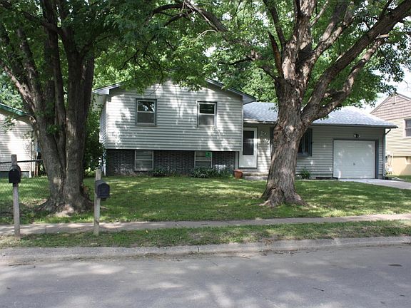 2nd image of 3805 Ramelle Dr
