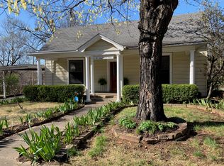 204 W Meadow St, Fayetteville, AR 72701