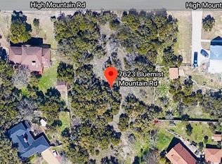 7627 Bluemist Mountain Rd, San Antonio, TX 78255