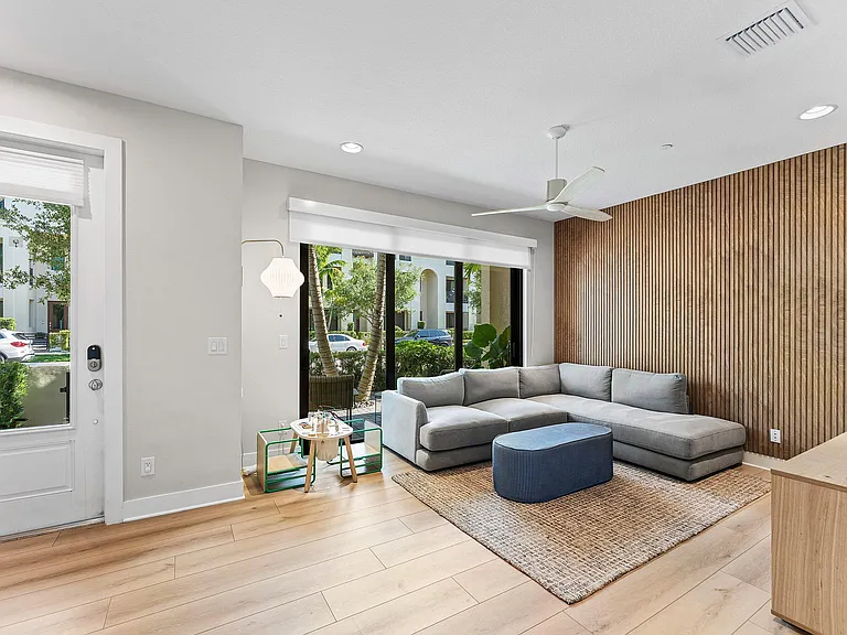 5251 Beckman Ter — Photo 8