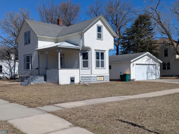 404 4th St N, Wahpeton, ND 58075