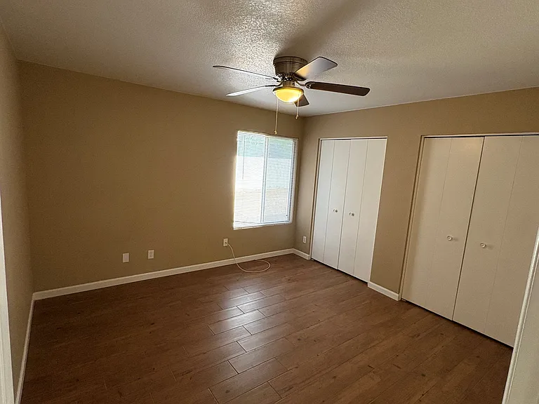 1502 W Shangri La Rd #1 — Photo 8