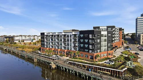 Metropolitan at the Riverwalk Photo 1