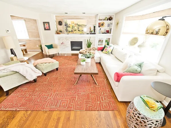 16 Warren Ave, West Newton, MA 02465