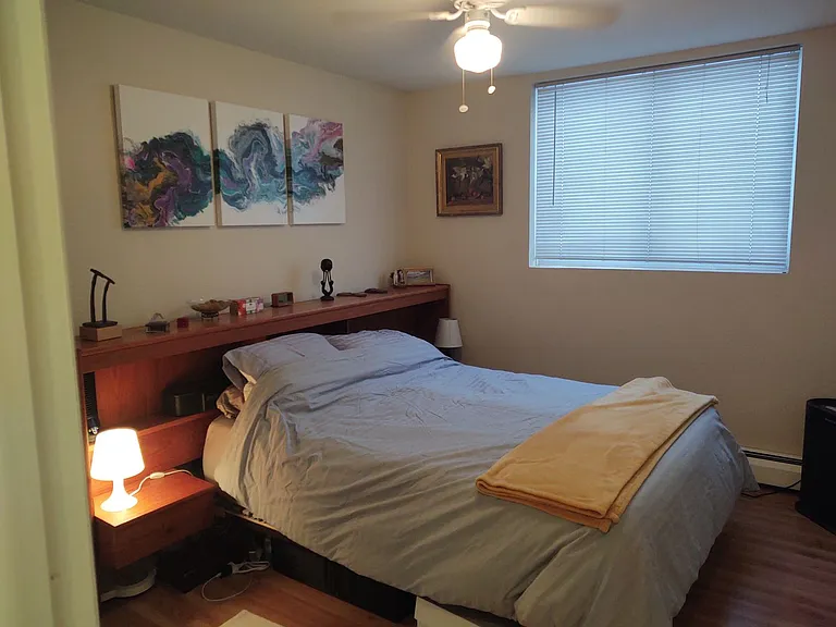 2440 Harriet Ave — Photo 6