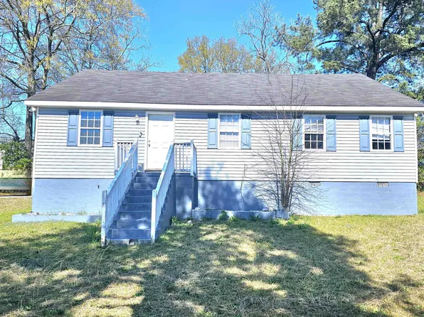 1348 Lakeview Dr, Macon, GA 31206