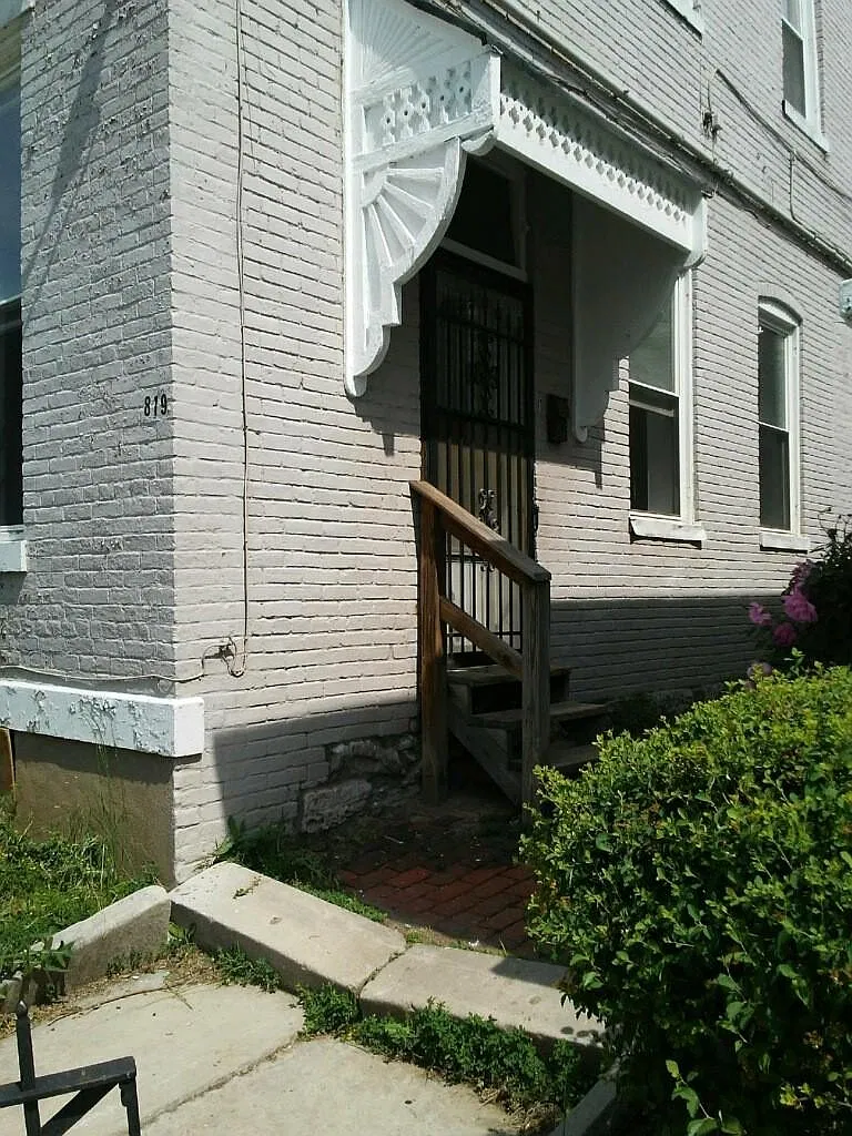 1 bed, 700 sqft, $850 — Photo 2