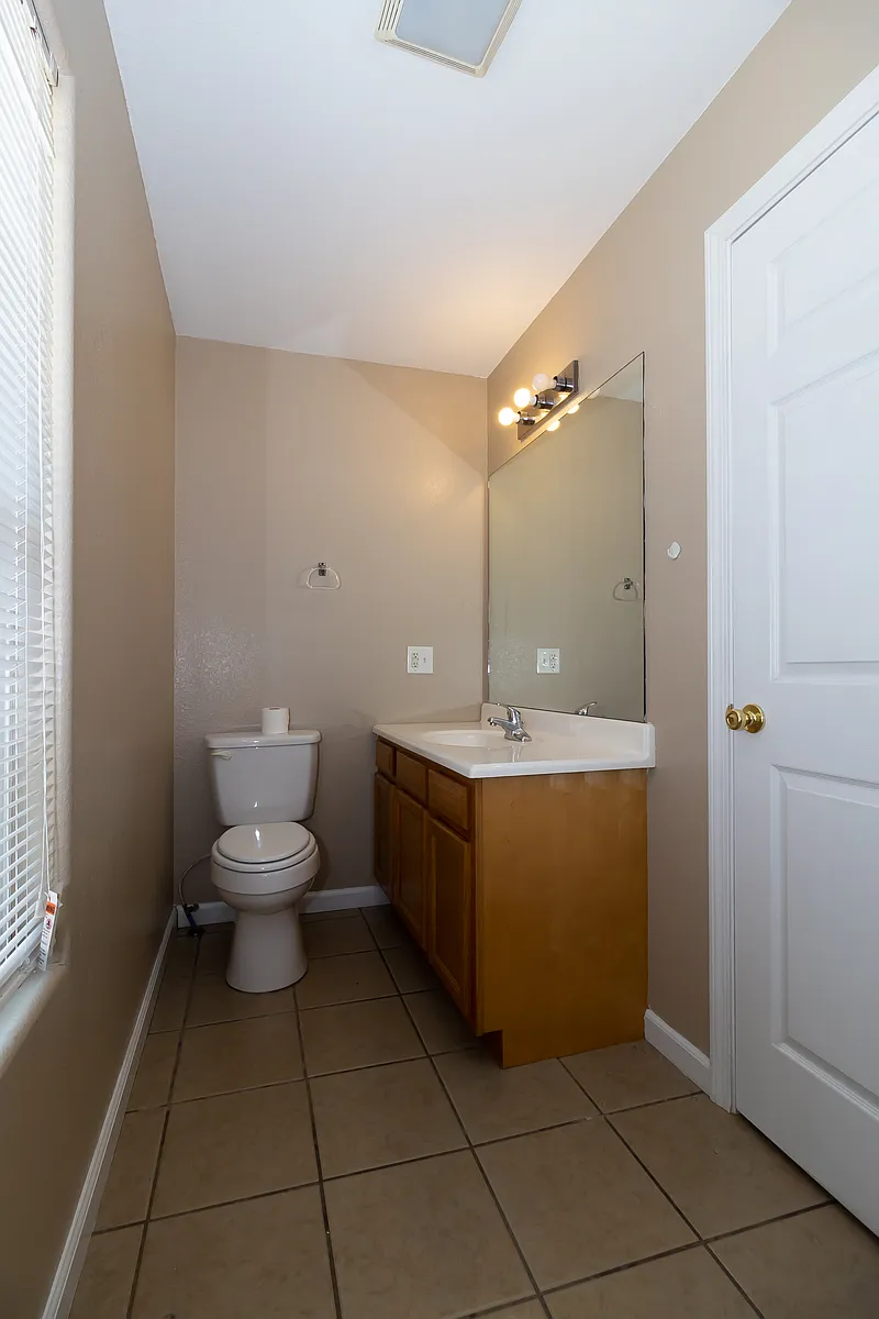 Building Photo - 115 Sutton Dr #115