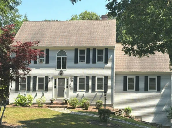 16 Karla Ln, East Sandwich, MA 02537