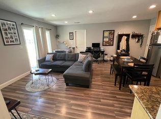 1860 Pear Dr #A, Concord, CA 94518