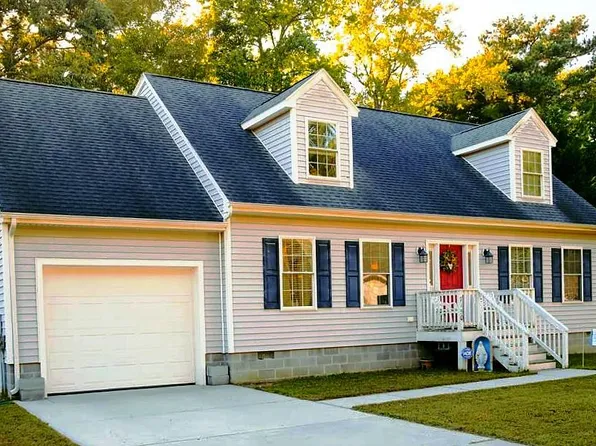 7150 Mason Dr, Chincoteague, VA 23336