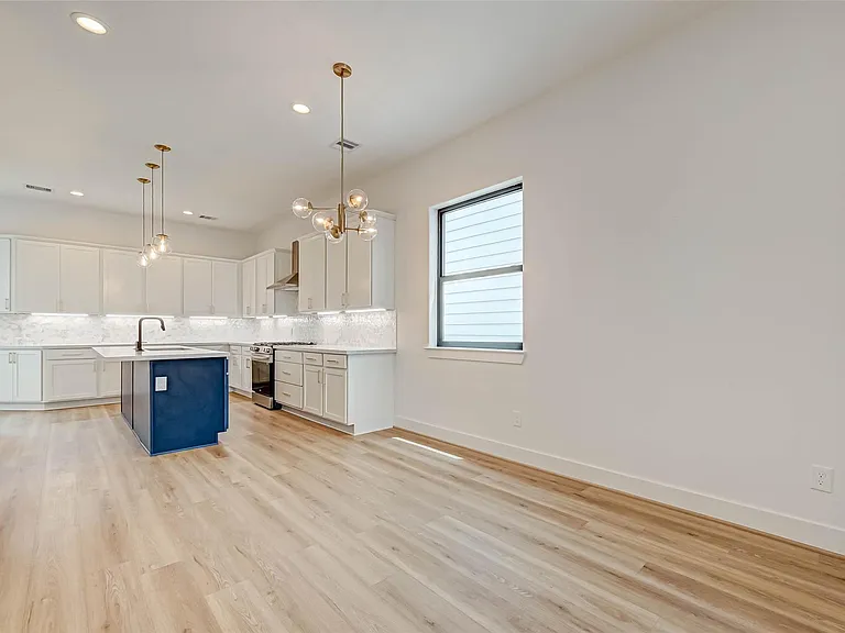3503 Anita St — Photo 16