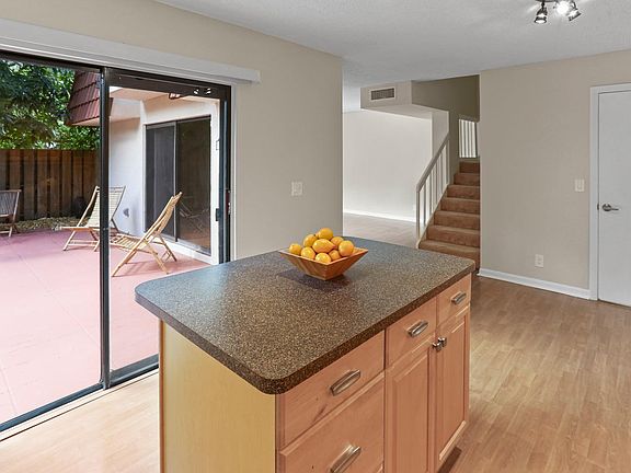 4th image of 3220 Spanish Wells Dr #39-B