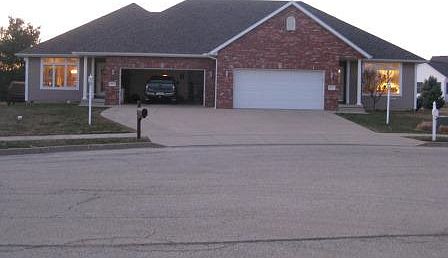 1607 N. Holland