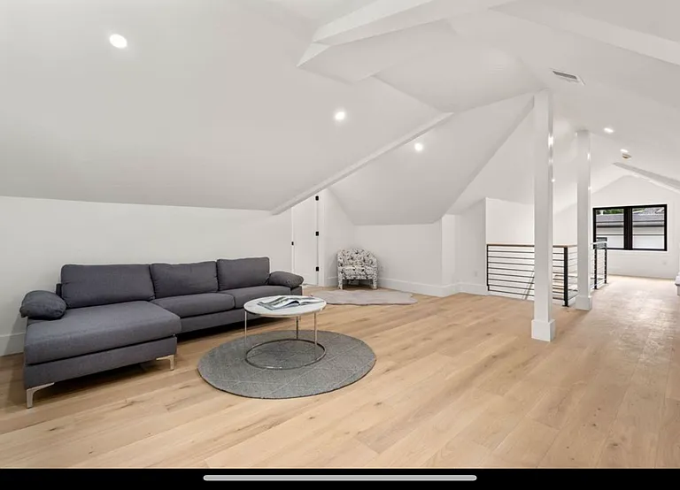 28 Newtonville Ave — Photo 12