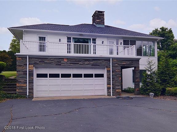 3rd image of 99 Woodside Ave