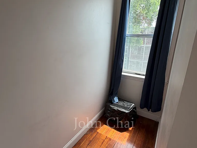 37 Egremont Rd #1 — Photo 17