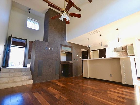 4th image of 18 Stratford Hall Cir #18